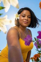 escort Khanyi (35 лет, South Africa)