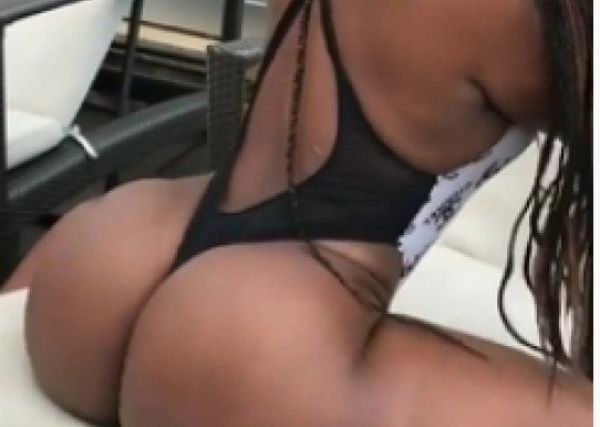Local hooker is waiting for her clients on SexoPretoria.com