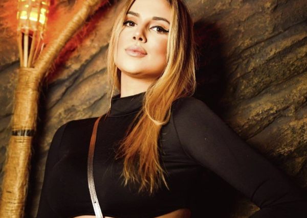 Latex woman Caroline for BDSM dating