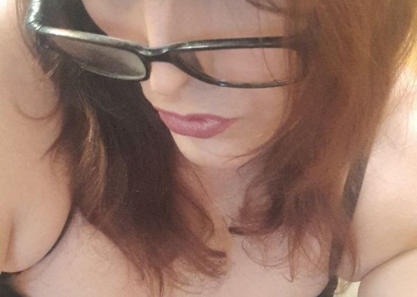 Your mistress Violets Sensual Paradi for BDSM games