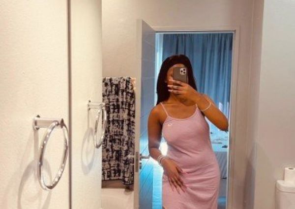 Cheap escort girl Badgirllll sees her clients in South Africa (Pretoria)