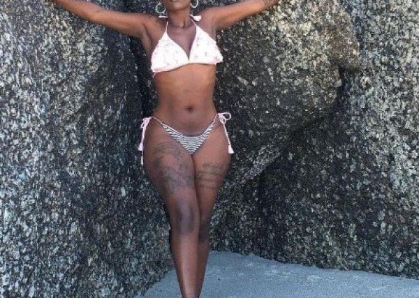 Latin escort Lua in South Africa (All), ZAR 1200 per hour