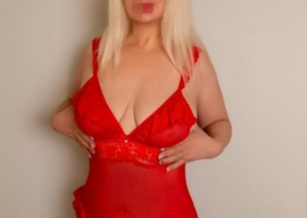 Dominant escort BettyBoob, price from ZAR 600/hr