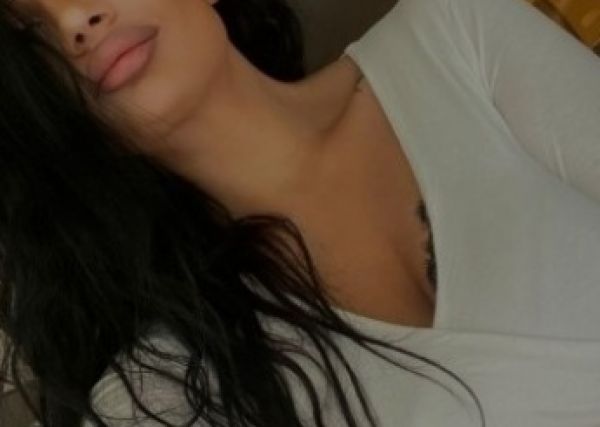 Petite escort South Africa (Pretoria) (weight: 62 kg; height: 169 cm)
