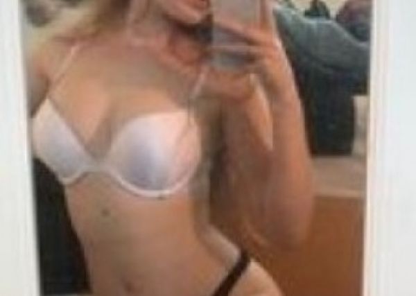 South Africa (Pretoria) indian escort Violet, weight 59 kg, 170 cm tall