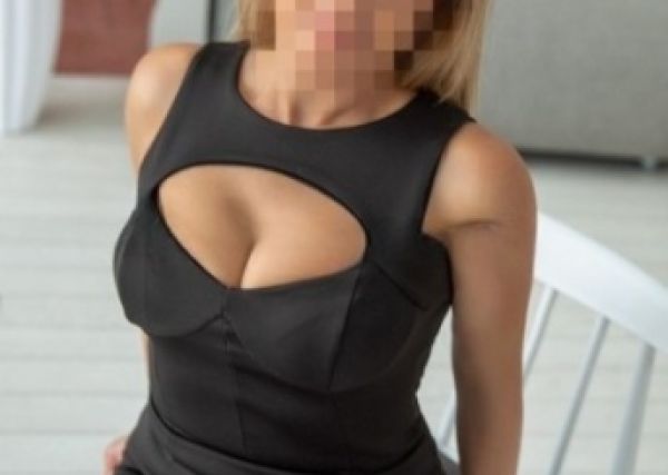 Erotic massage in South Africa (Pretoria) from Lina. Price: ZAR 800 per hour