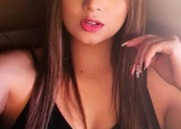 Independent female escort Alecia is waiting for your call 27679293634
