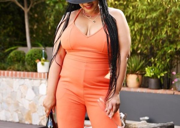 South Africa (Pretoria) cheap escort sells her body for ZAR 800 per hour