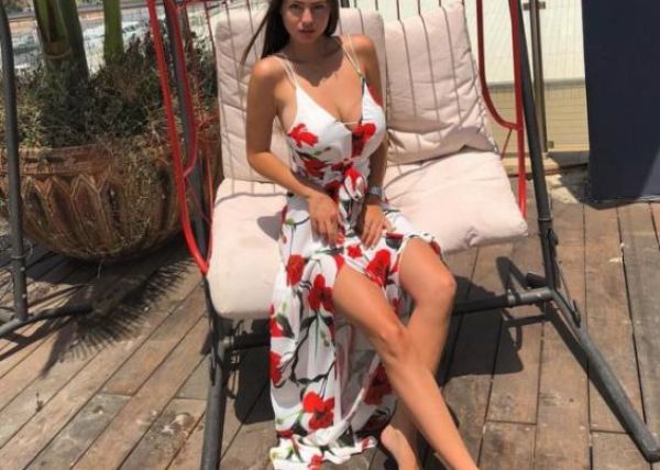 Cheap escort girl Molly  sees her clients in South Africa (All)