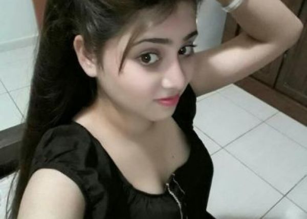 Sex dating with South Africa prostitute (ZAR 2000 per hour)