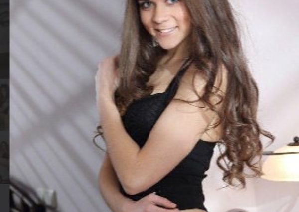 Mature female escort aged 34 is ready to meet you