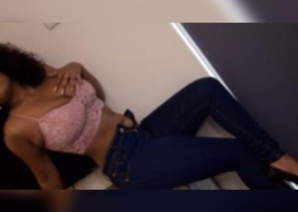 Hot babe in South Africa (All): Ri wants to share her passion with you