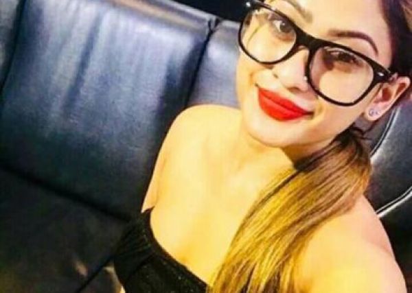 Indian escort Ella wants to meet tonight