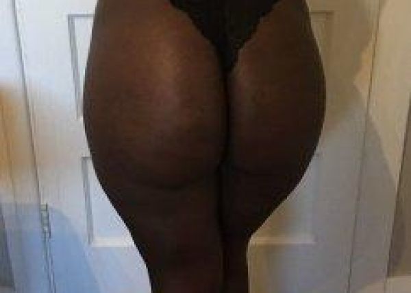 Discreet call girl service from Kris for ZAR 8000