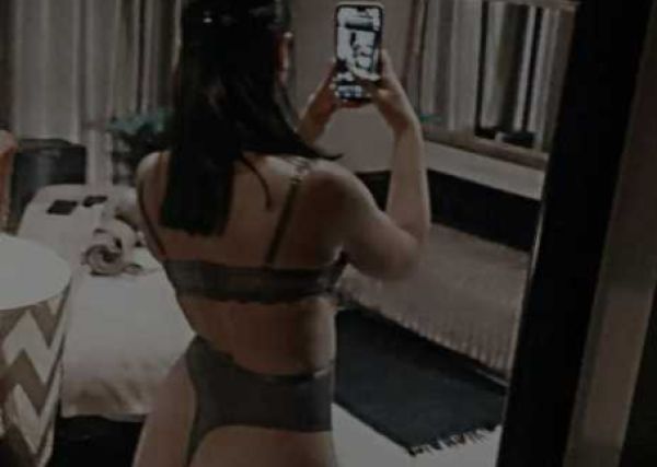Girl escort service in South Africa (Pretoria) from Violet
