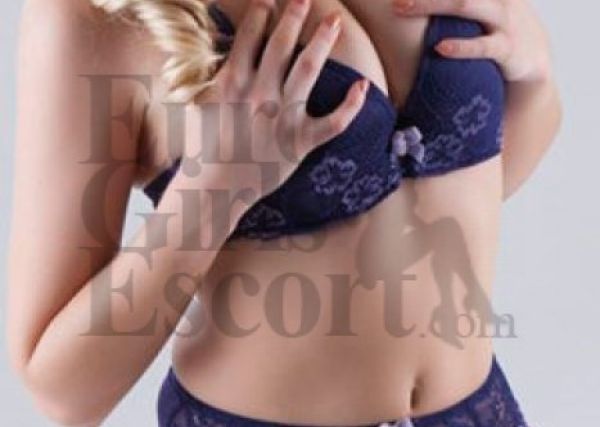 Lesbian female service from Jenne 24 7