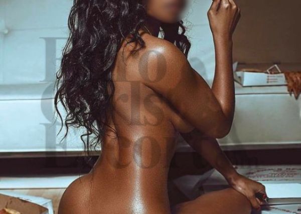 Sexy South Africa (Cape Town) girl Bria is ready for sex