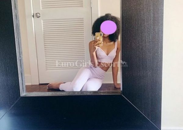 Kinky couple hooker in South Africa (Cape Town) Sarah, 170 cm, 56 kg